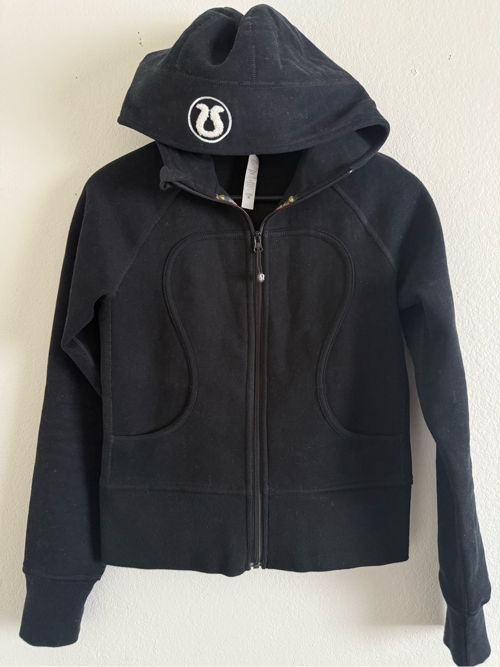 lululemon black scuba rare hoodie size 6